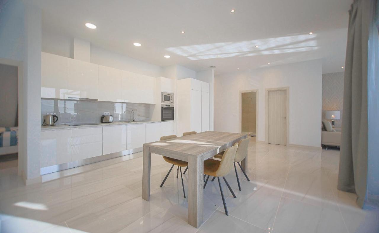 Atlantico Plaza Suite 6A - 2 Beds - 2 Baths Puerto del Carmen  Exteriör bild