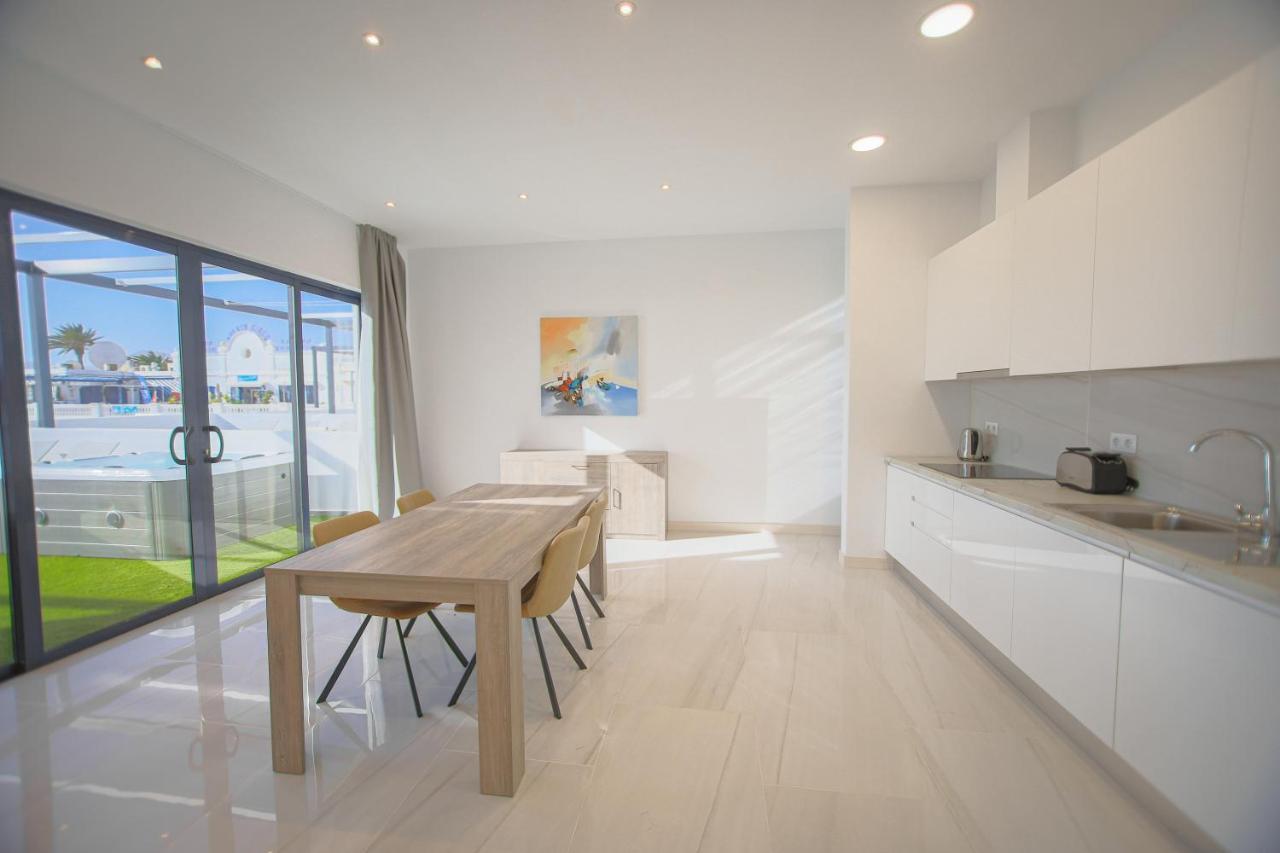 Atlantico Plaza Suite 6A - 2 Beds - 2 Baths Puerto del Carmen  Exteriör bild