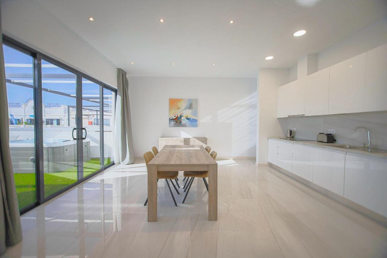 Atlantico Plaza Suite 6A - 2 Beds - 2 Baths Puerto del Carmen  Exteriör bild
