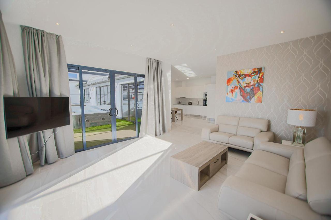 Atlantico Plaza Suite 6A - 2 Beds - 2 Baths Puerto del Carmen  Exteriör bild